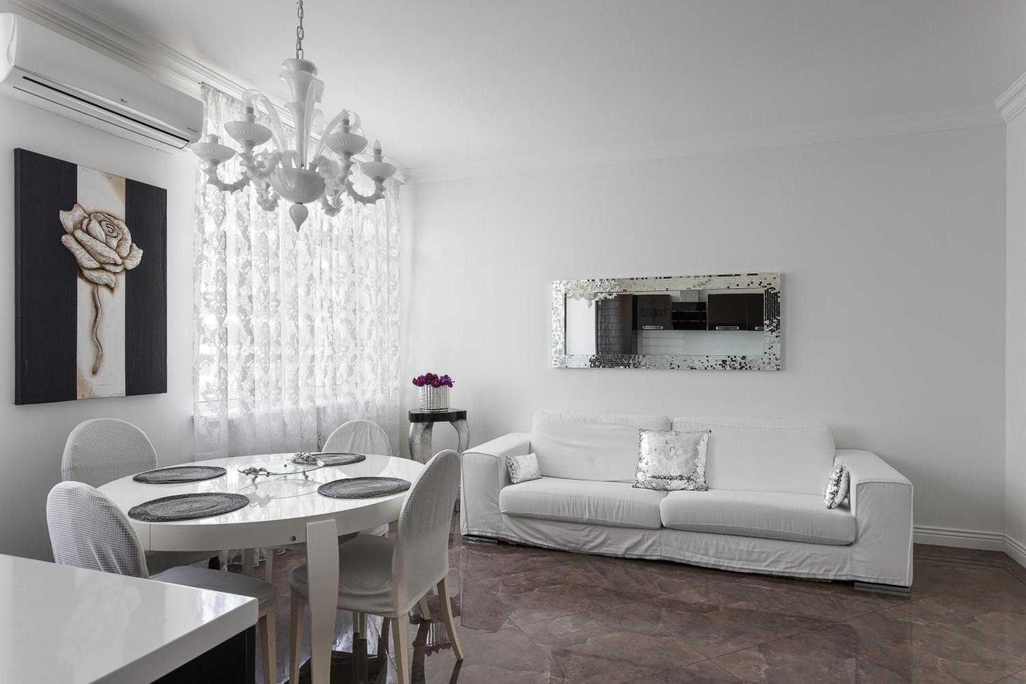 Feeria Apartment โอเดสซา ภายนอก รูปภาพ